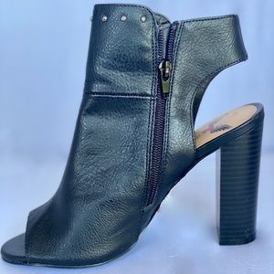Black heels